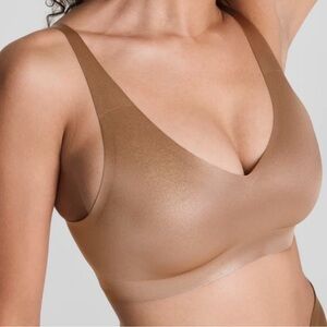 SPANX Wireless V-Neck Bra in Tan